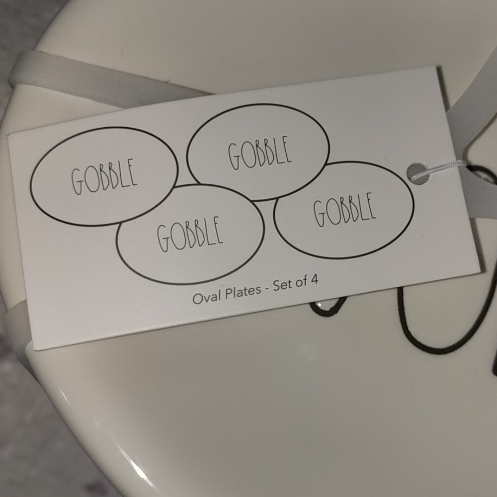 RAE DUNN Set of 4 GOBBLE Oval Plates NEW - Picture 2 of 3